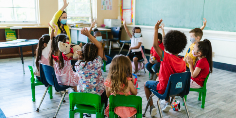 ESCOLARIZACIÓN PARA NIÑAS Y NIÑOS